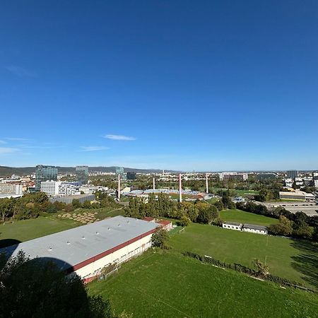 Three Towers With Beautiful View And Parking! Apartment Bratislava Exterior photo